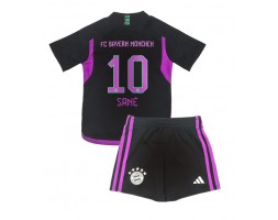 Bayern Munich Leroy Sane #10 Udebanesæt Børn 2023-24 Kort ærmer (+ korte bukser)